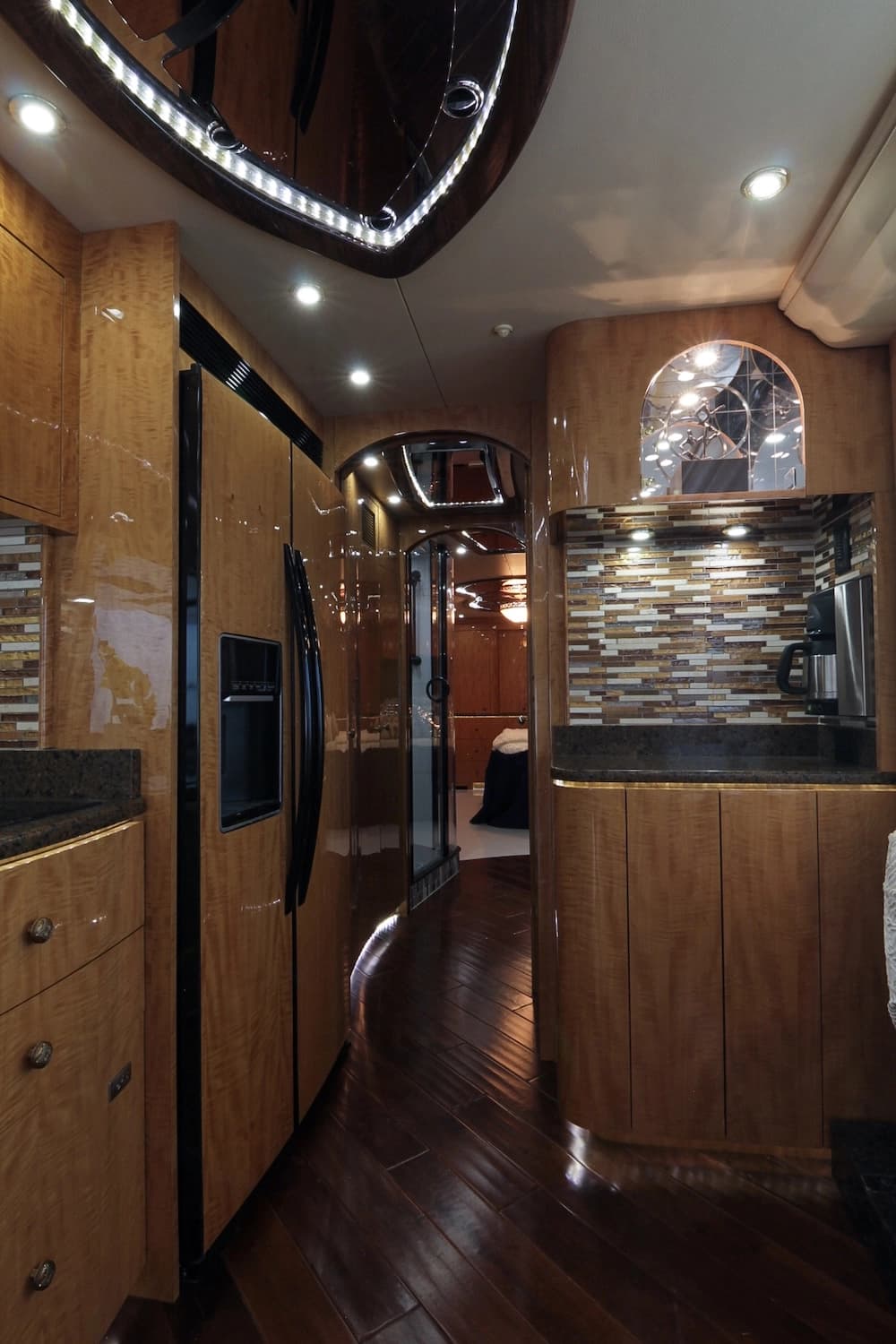 2013 Prevost Millennium H3-45 Motorhome - Image 42