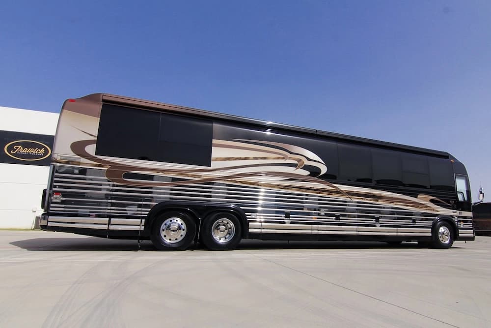 2007 Prevost Marathon XLII Motorhome - Image 11