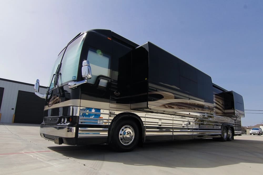 2007 Prevost Marathon XLII Motorhome - Image 3