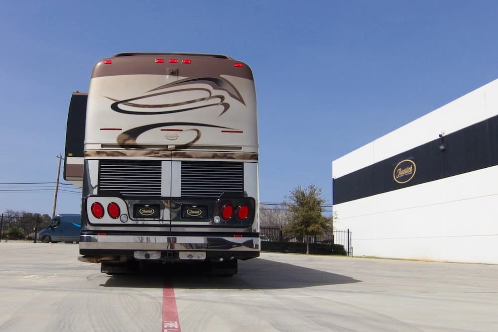 2007 Prevost Marathon XLII Motorhome - Image 30