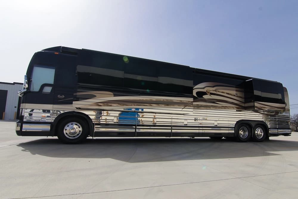 2007 Prevost Marathon XLII Motorhome - Image 4