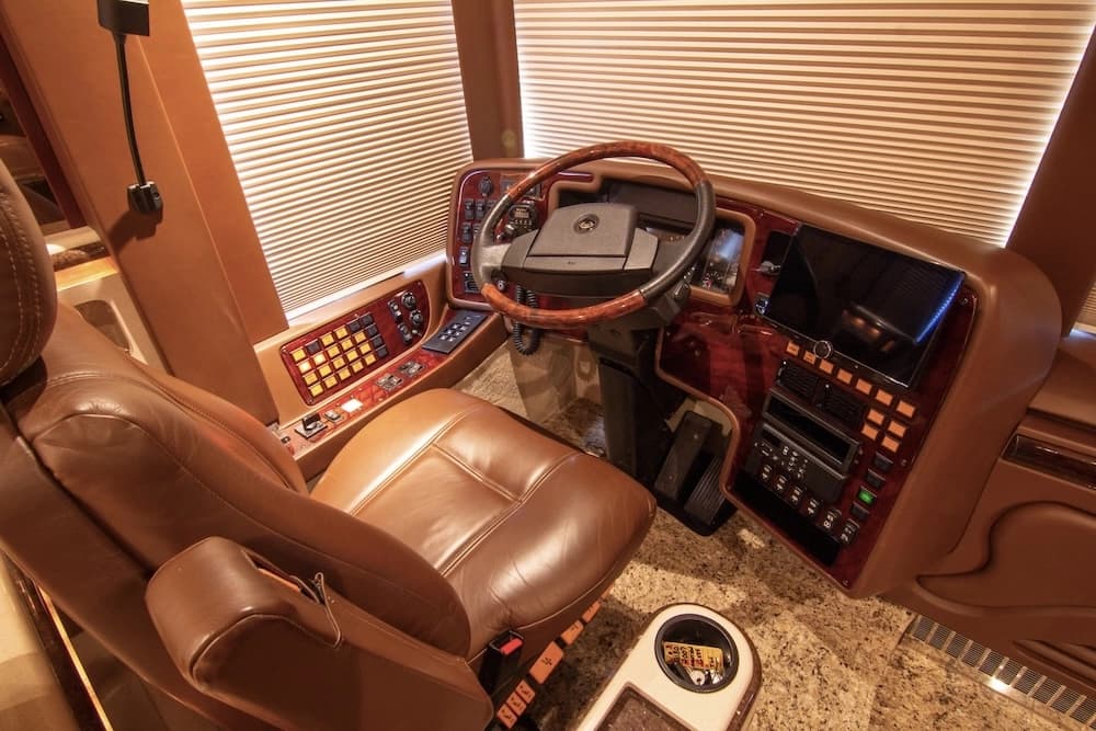 2007 Prevost Marathon XLII Motorhome - Image 33