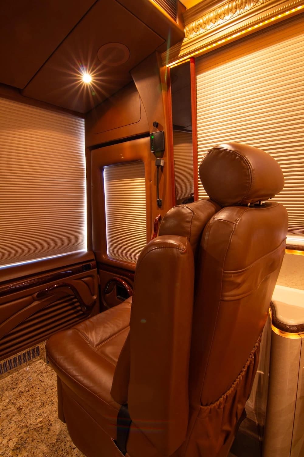 2007 Prevost Marathon XLII Motorhome - Image 34