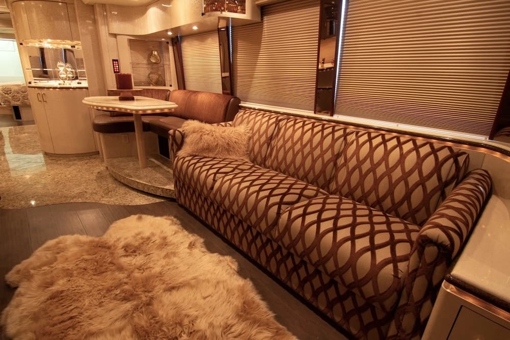 2007 Prevost Marathon XLII Motorhome - Image 36