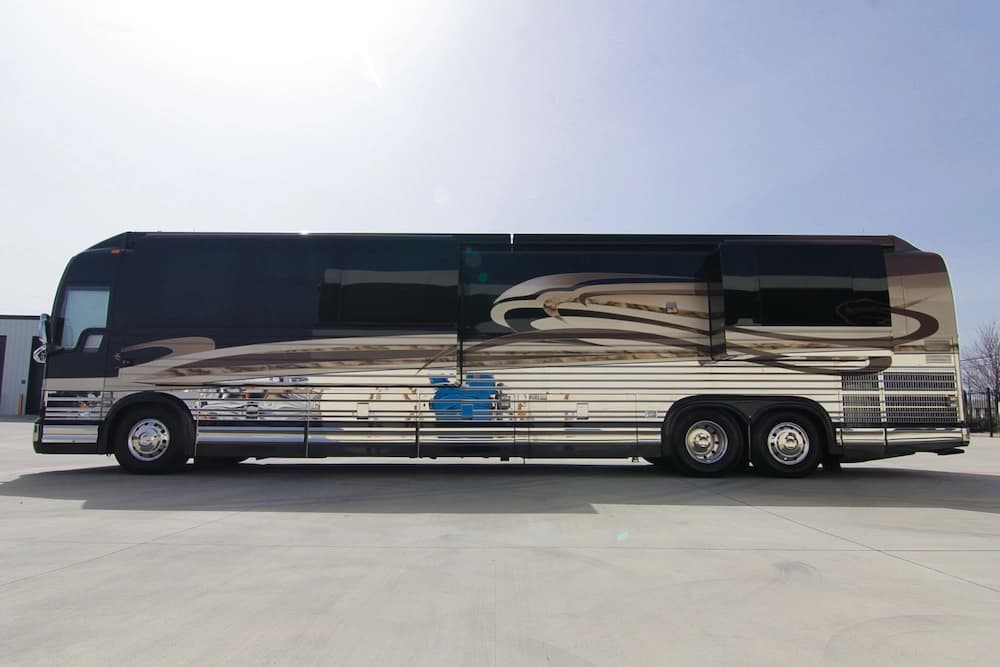 2007 Prevost Marathon XLII Motorhome - Image 5
