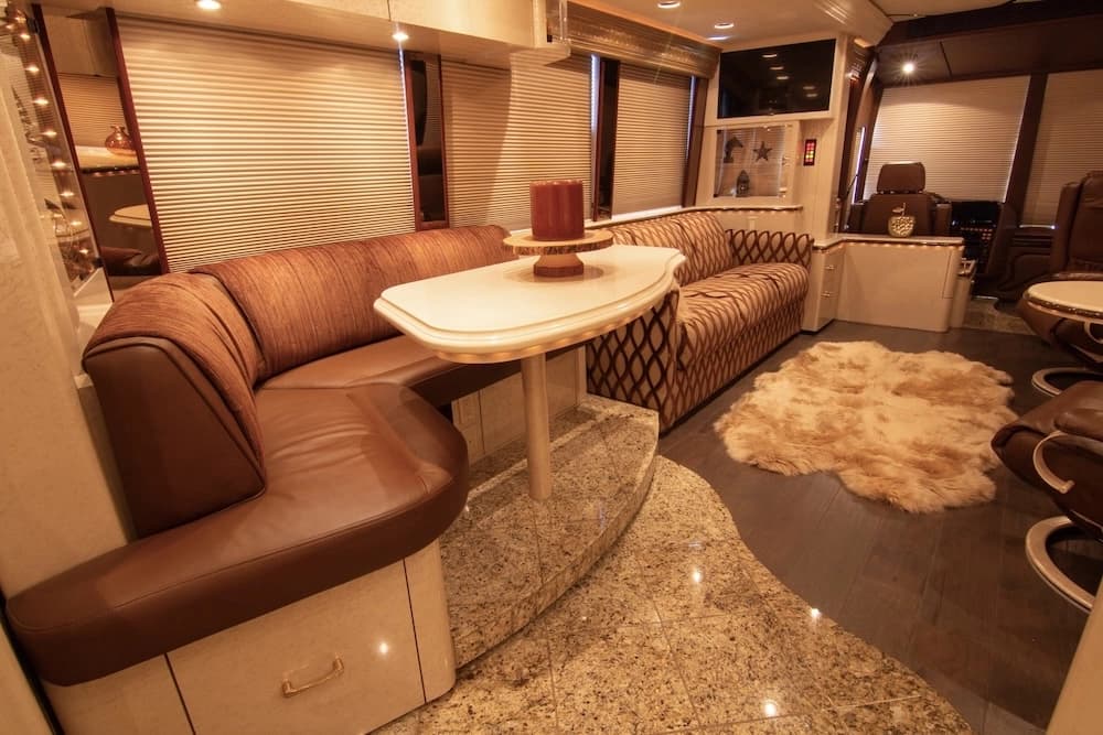 2007 Prevost Marathon XLII Motorhome - Image 41