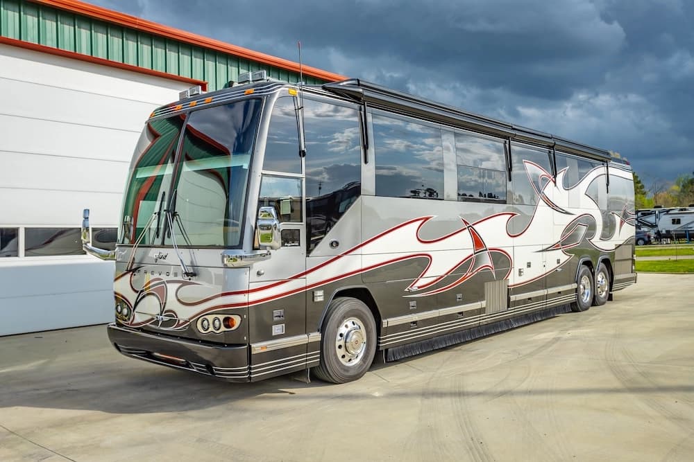 2007 Prevost Featherlite H3-45 Motorhome - Image 16