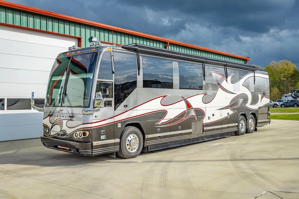 2007 Prevost Featherlite H3-45 Motorhome - Image 17