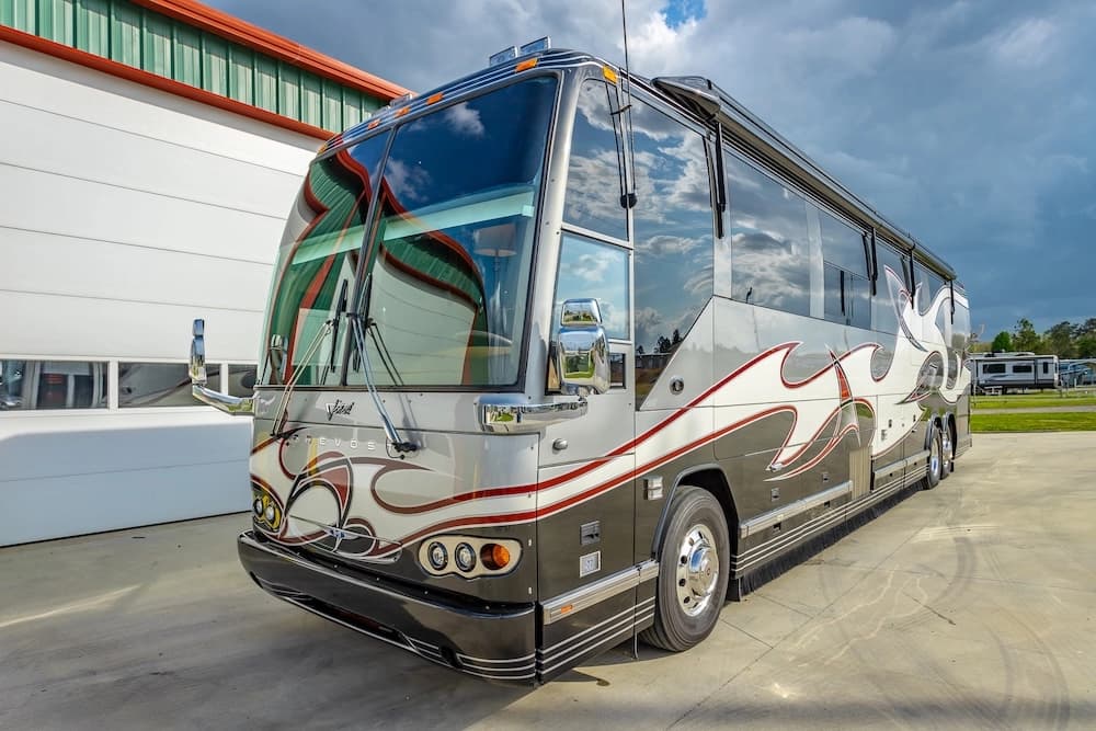 2007 Prevost Featherlite H3-45 Motorhome - Image 1