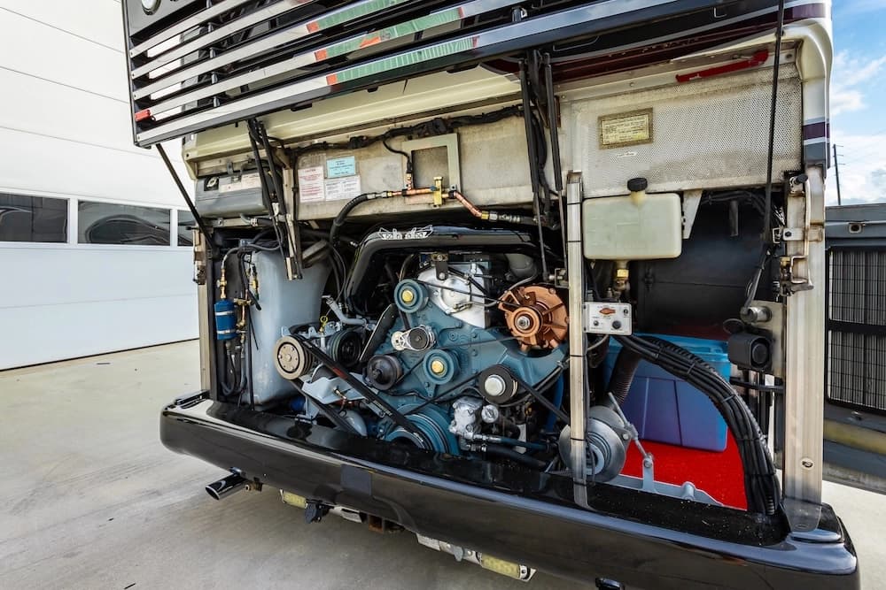 2007 Prevost Featherlite H3-45 Motorhome - Image 32