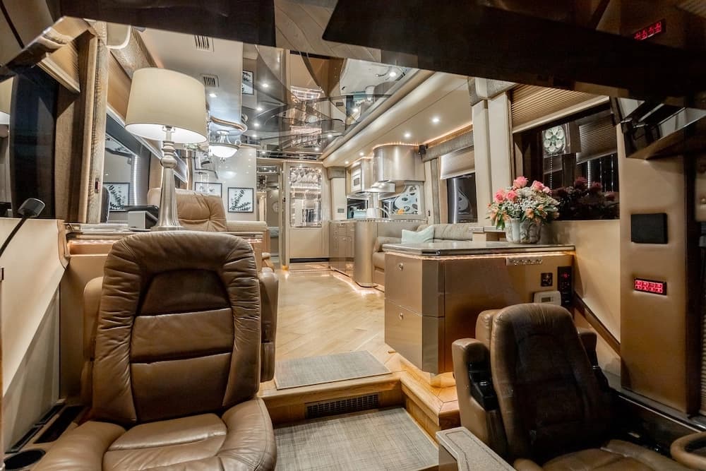 2007 Prevost Featherlite H3-45 Motorhome - Image 37
