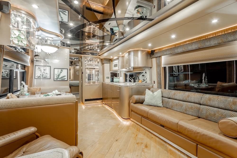 2007 Prevost Featherlite H3-45 Motorhome - Image 45