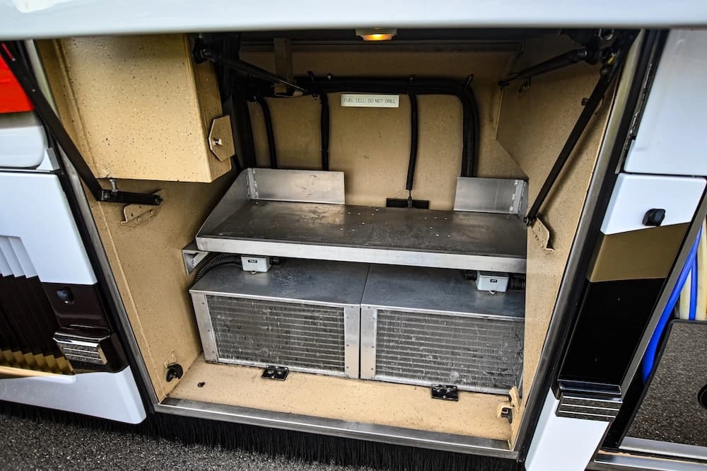 2006 Prevost Featherlite H3-45 Motorhome - Image 45