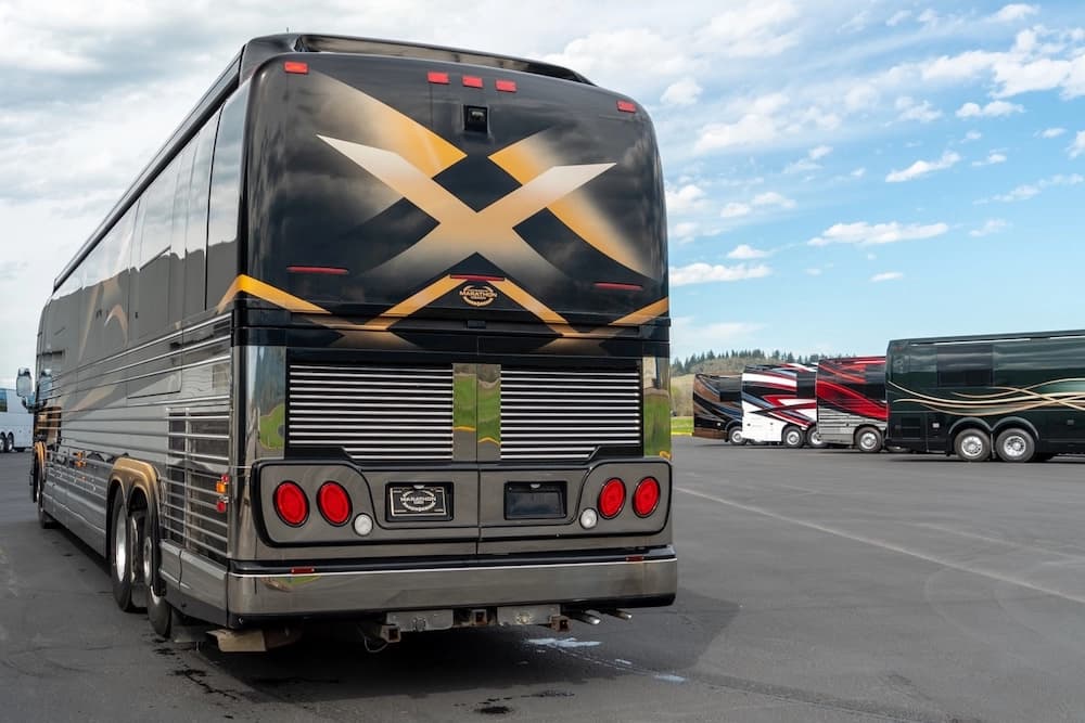 2006 Prevost Marathon XLII Motorhome - Image 46