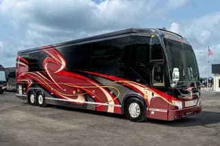 2017 Prevost Marathon H3-45 bus