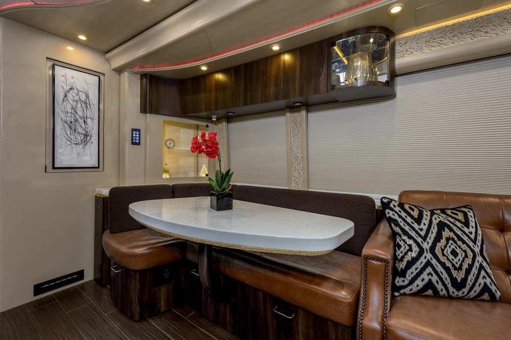 2017 Prevost Marathon H3-45 Motorhome - Image 7