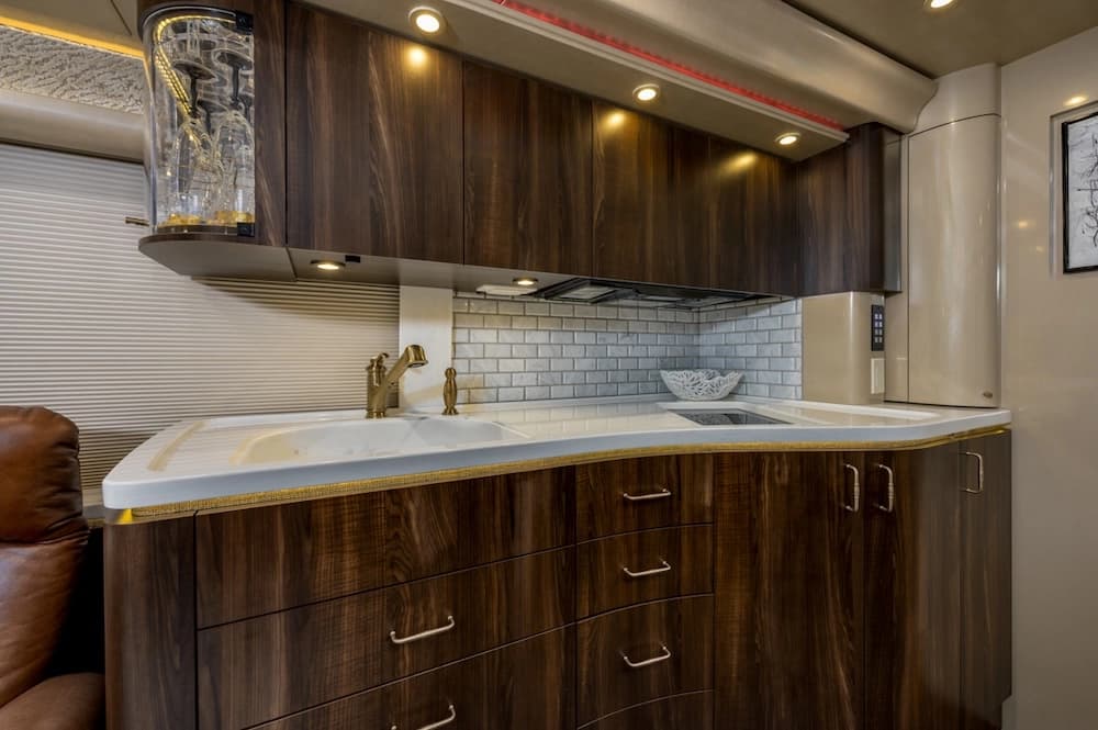2017 Prevost Marathon H3-45 Motorhome - Image 8