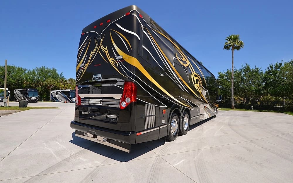 2016 Prevost Liberty Elegant Lady H3-45 Motorhome - Image 6