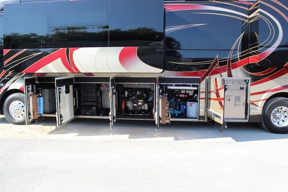 2016 Prevost Outlaw H3-45 Motorhome - Image 39