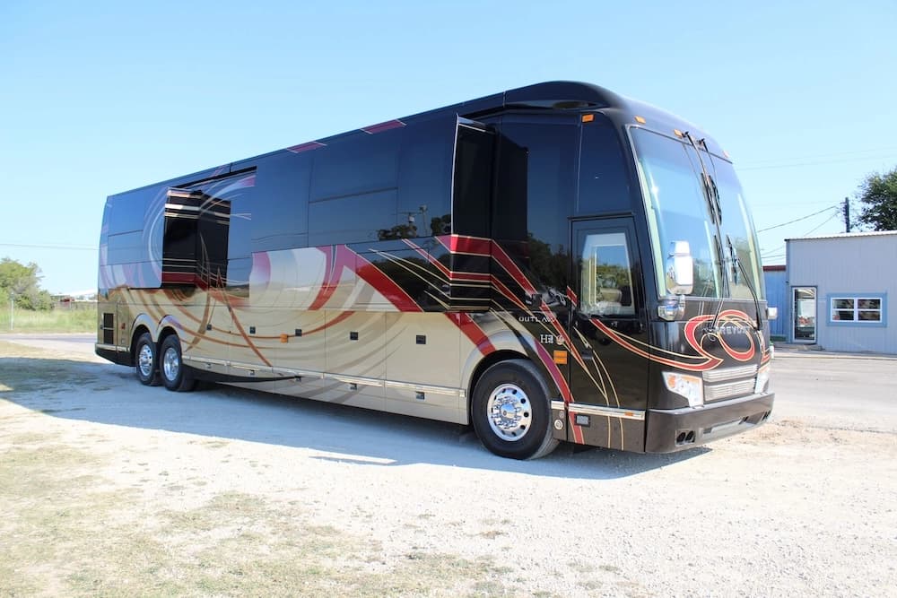 2016 Prevost Outlaw H3-45 Motorhome - Image 5