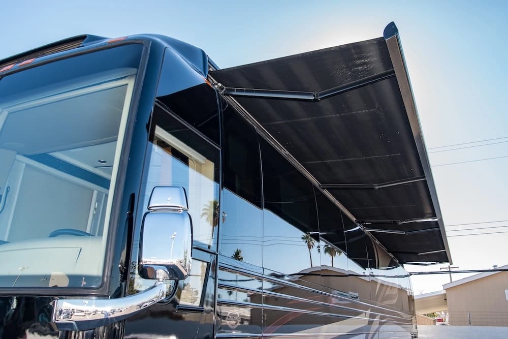 2008 Prevost Marathon XLII Motorhome - Image 24