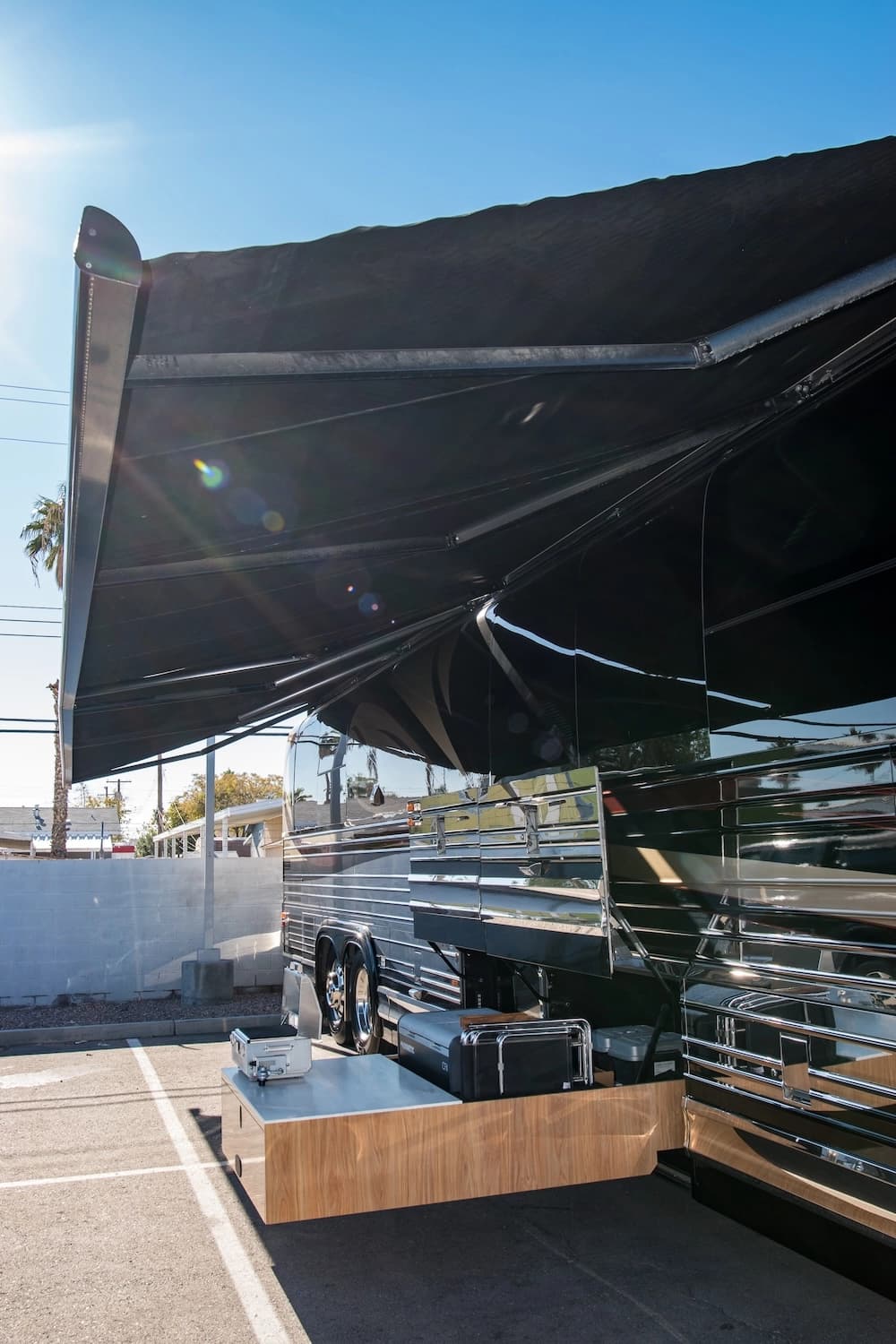 2008 Prevost Marathon XLII Motorhome - Image 25