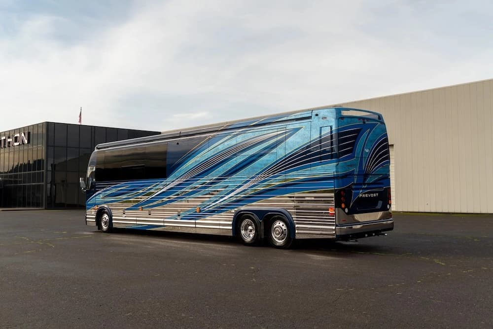 2024 Prevost Marathon X3 Motorhome - Image 40