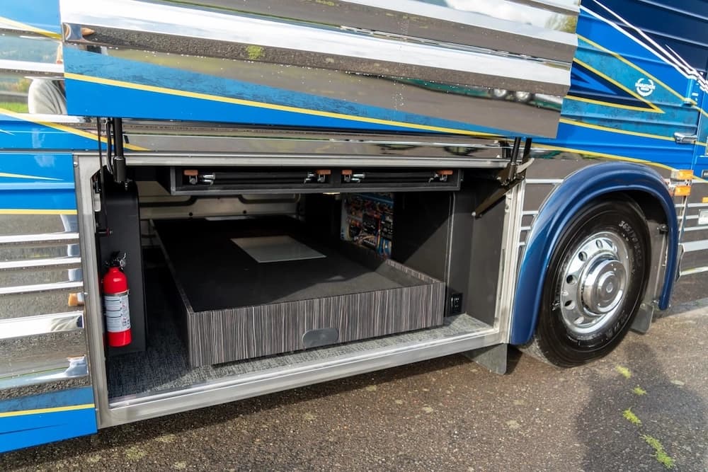 2024 Prevost Marathon X3 Motorhome - Image 49