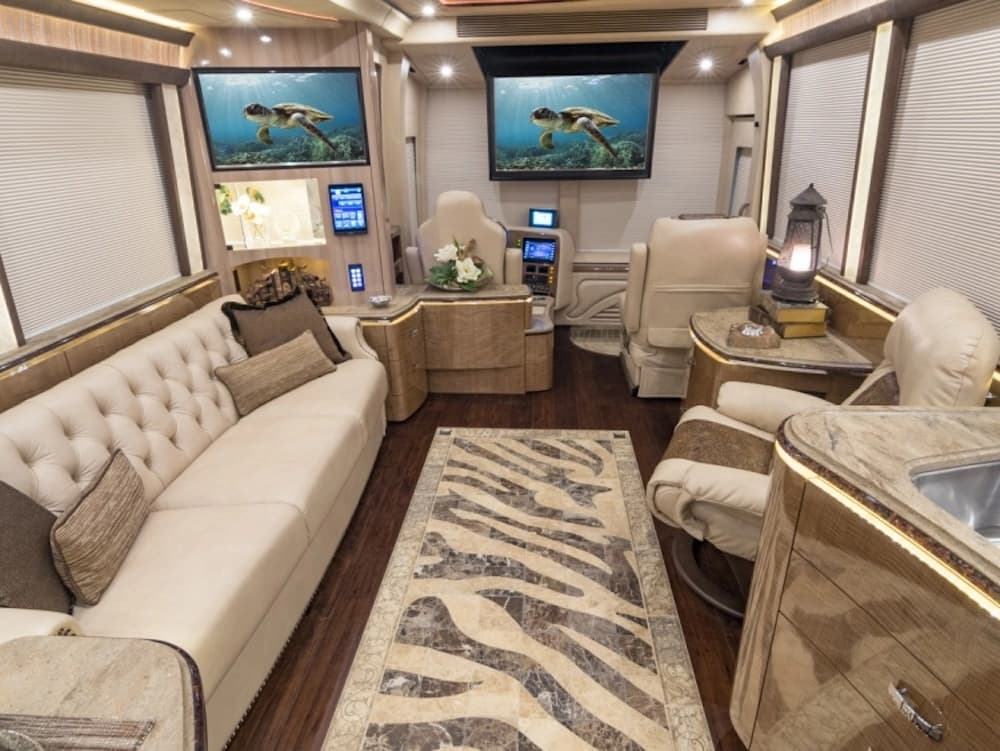 2017 Prevost Marathon X3 Motorhome - Image 41
