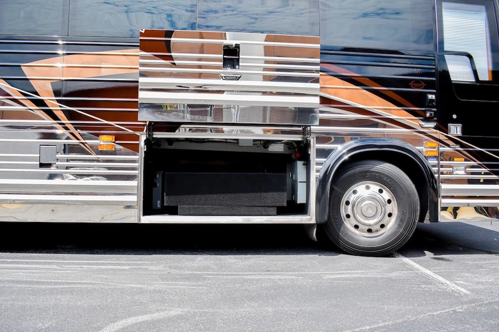 2015 Prevost Marathon X3 Motorhome - Image 6