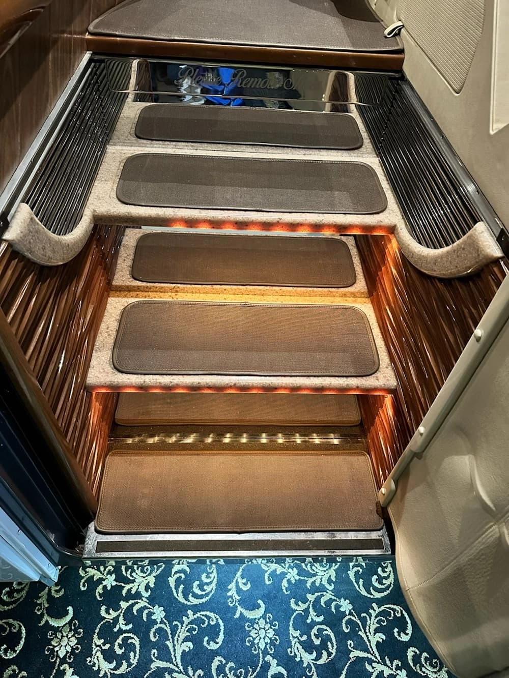 2012 Prevost Liberty H3-45 Motorhome - Image 6