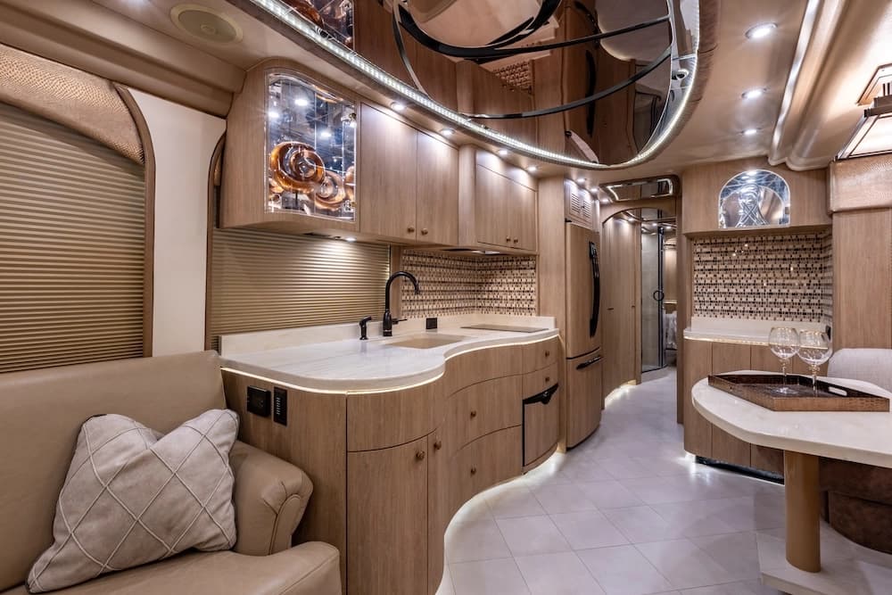 2008 Prevost Millennium XLII Motorhome - Image 12
