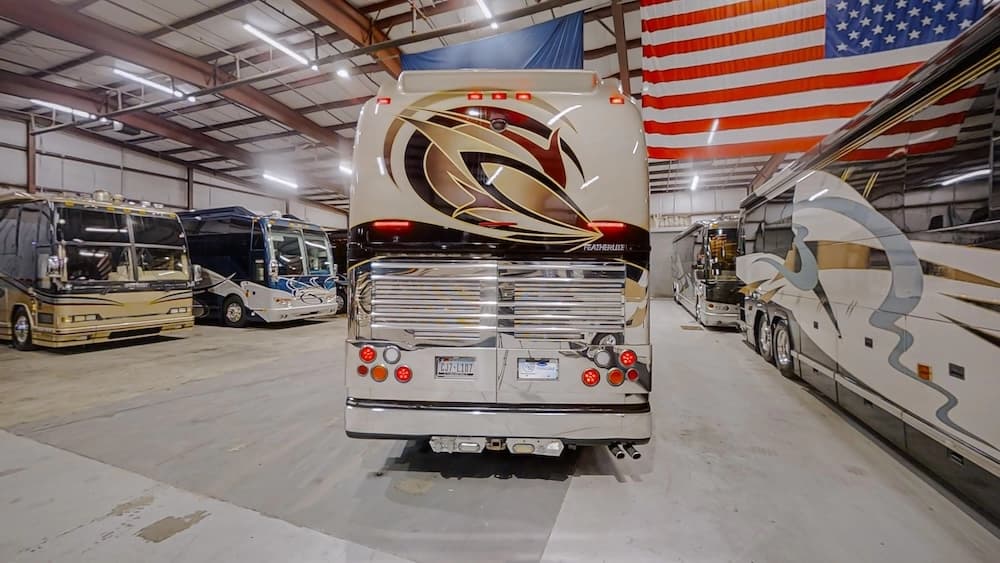 2007 Prevost Featherlite XLII Motorhome - Image 48