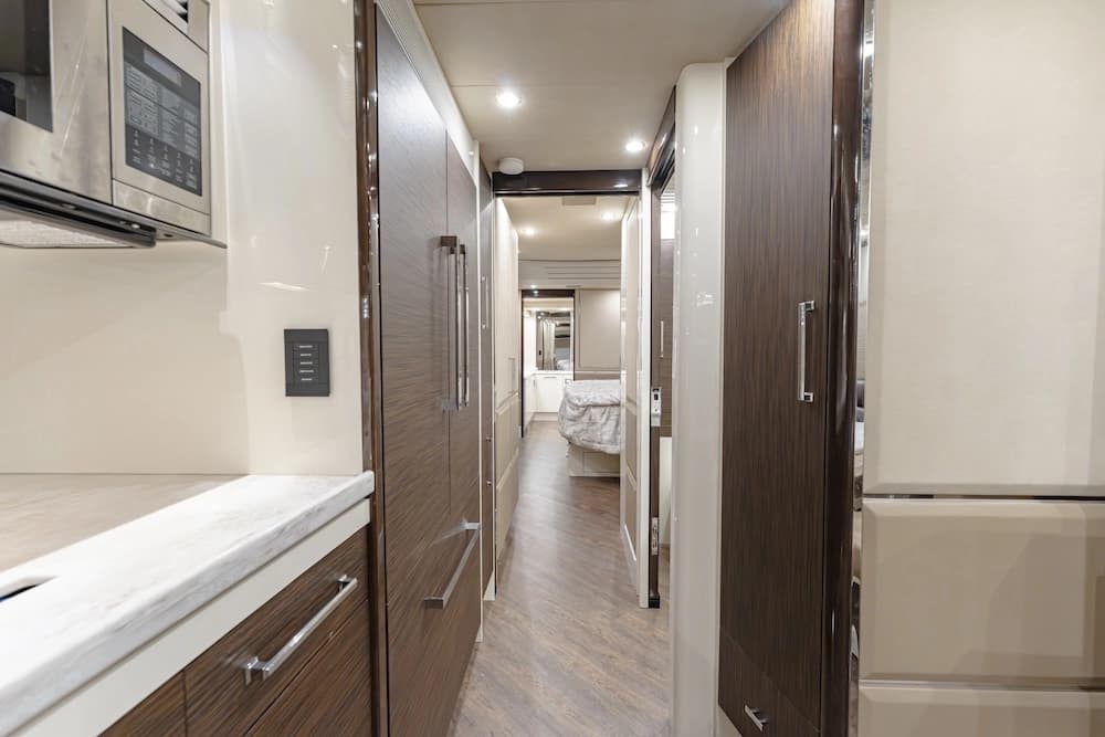 2021 Prevost Emerald H3-45 Motorhome - Image 17