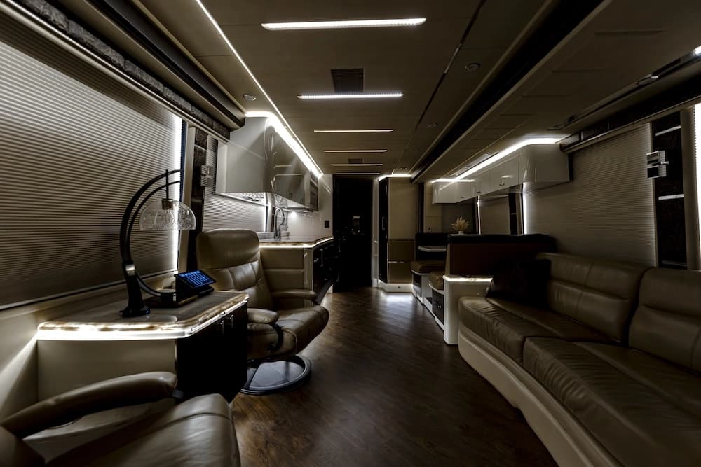 2021 Prevost Emerald H3-45 Motorhome - Image 45