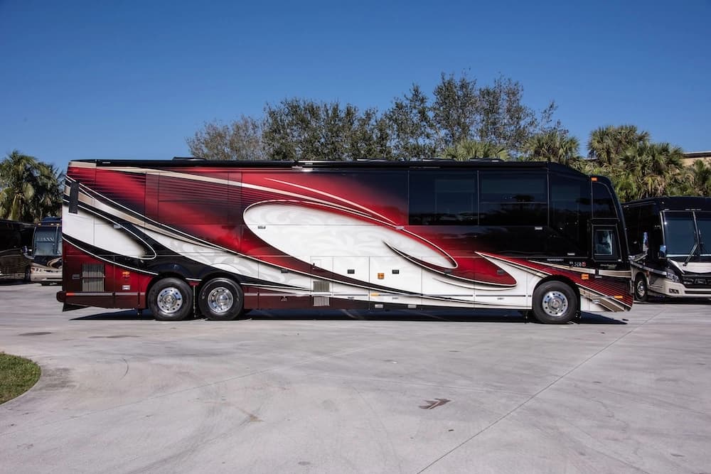 2020 Prevost Liberty H3-45 Motorhome - Image 3