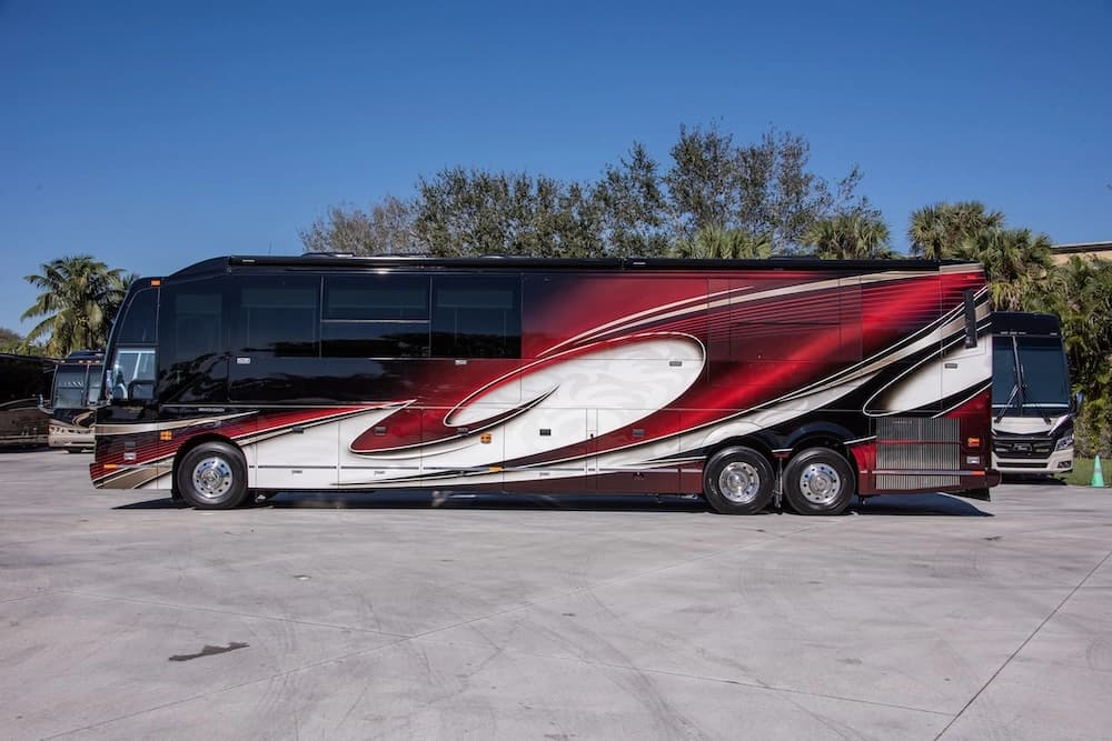 2020 Prevost Liberty H3-45 Motorhome - Image 4