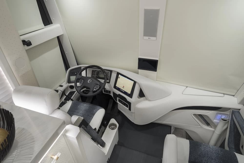 2020 Prevost Liberty H3-45 Motorhome - Image 8