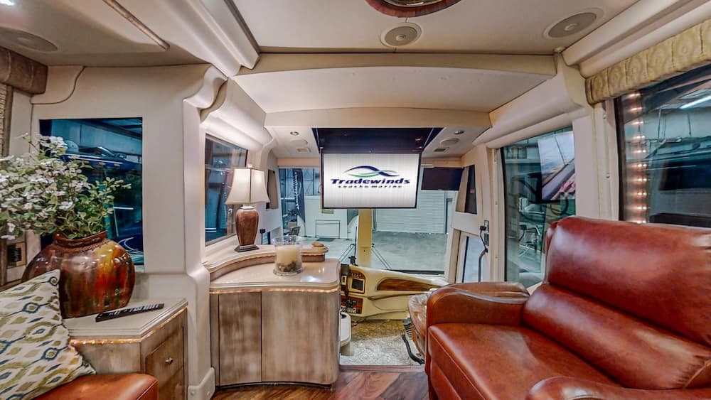 2005 Prevost Millennium H3-45 Motorhome - Image 36