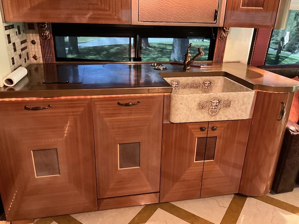 2007 Prevost Featherlite H3-45 Motorhome - Image 23