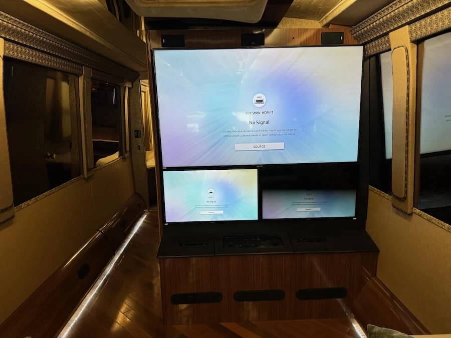 2007 Prevost Star XLII Motorhome - Image 20