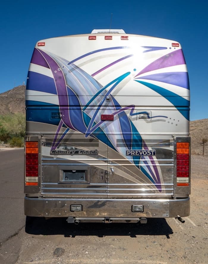 1996 Prevost Country Coach XL 40 Motorhome - Image 4