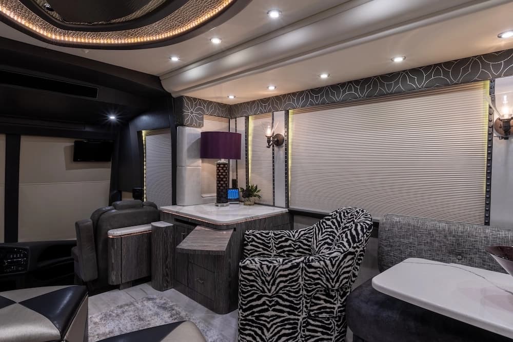 2017 Prevost Millennium H3-45 Motorhome - Image 9