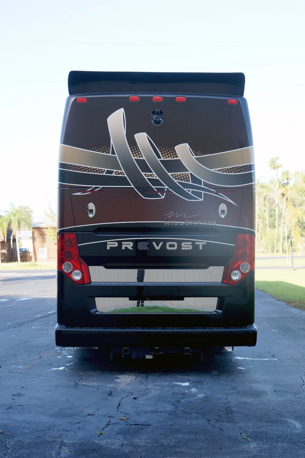 2017 Prevost Millennium H3-45 Motorhome - Image 2