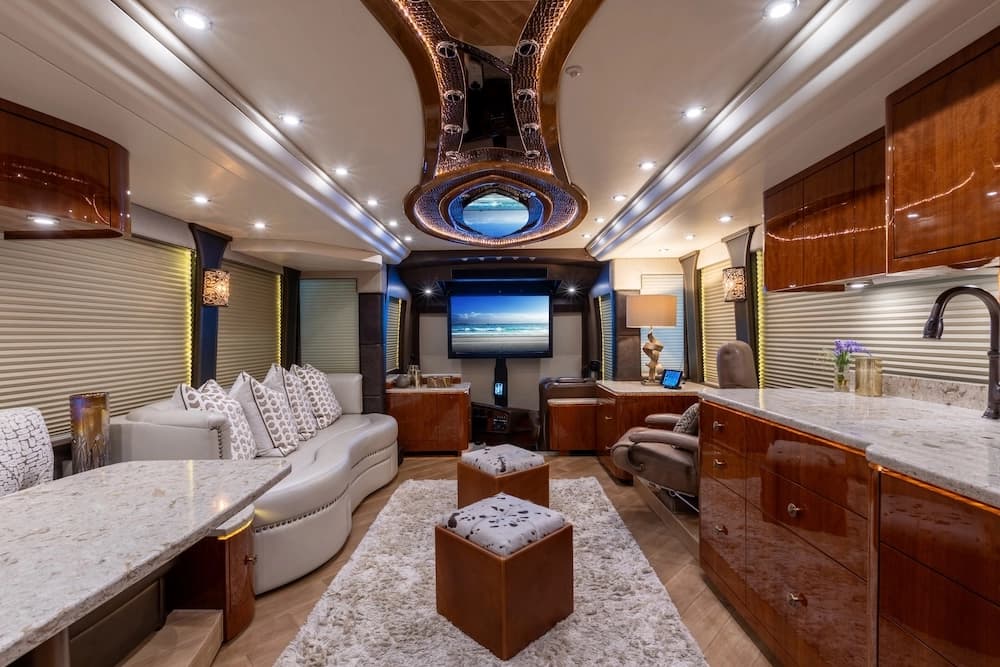 2017 Prevost Millennium H3-45 Motorhome - Image 8