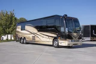 2015 Prevost Liberty Elegant Lady H3-45 bus