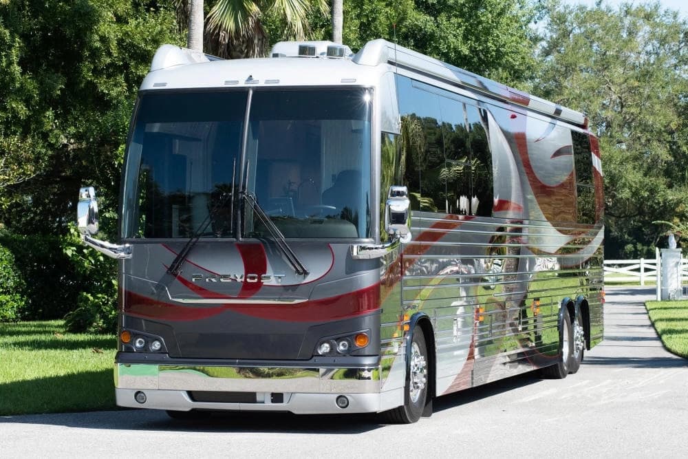 2022 Prevost Star X3 Motorhome - Image 1