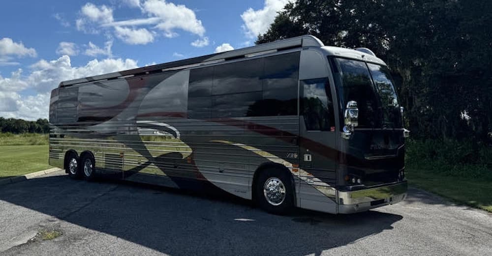 2022 Prevost Star X3 Motorhome - Image 5
