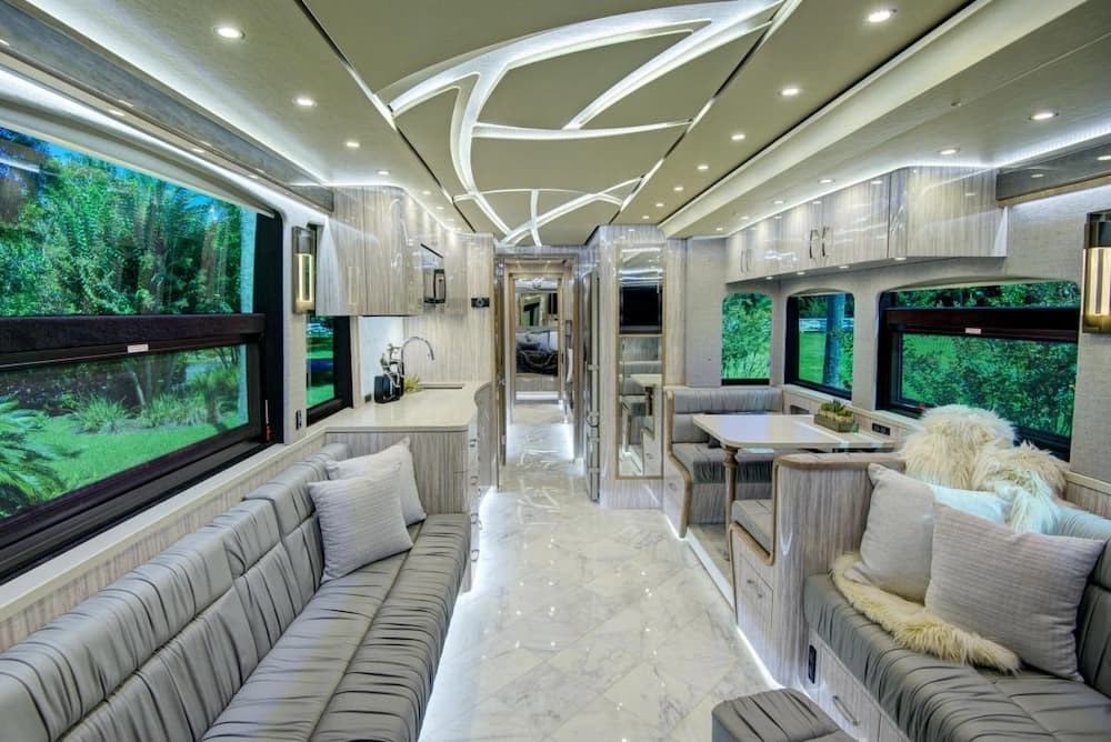 2022 Prevost Star X3 Motorhome - Image 10