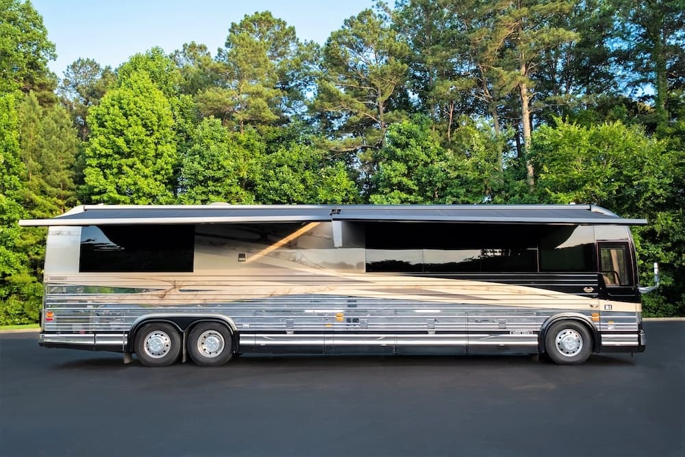 2007 Prevost Marathon XLII Coach - Image 2